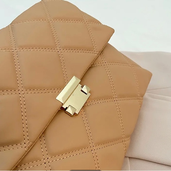 Quilted Chain Crossbody/ Shoulder Handbag Khaki with gold hardware - Picture 3 of 7
